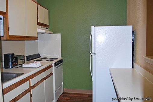 Welcome Suites Hazelwood Extended Stay Hotel Bagian luar foto