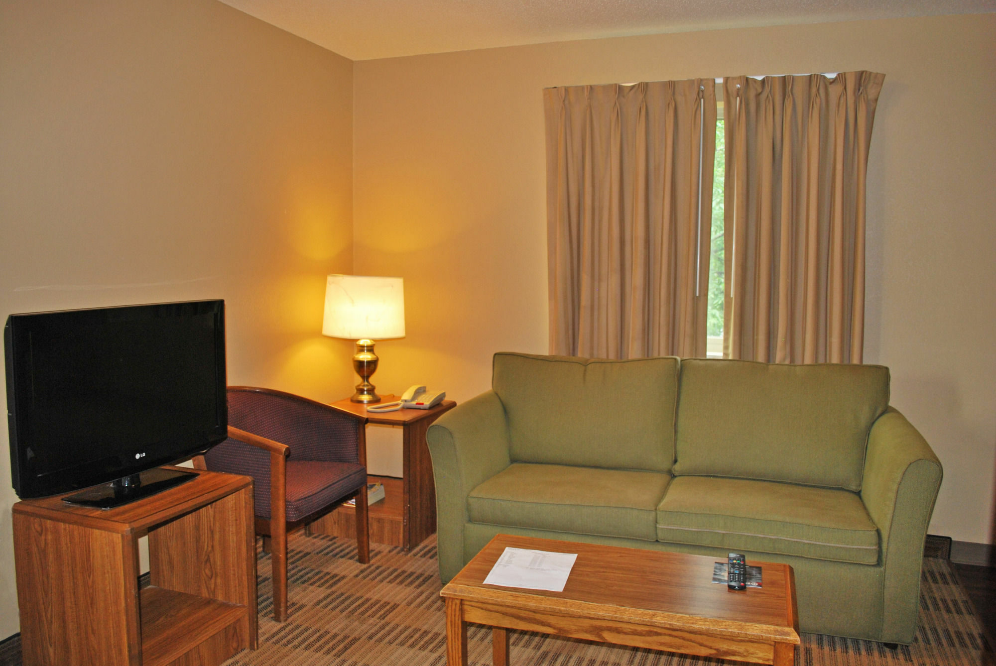 Welcome Suites Hazelwood Extended Stay Hotel Bagian luar foto