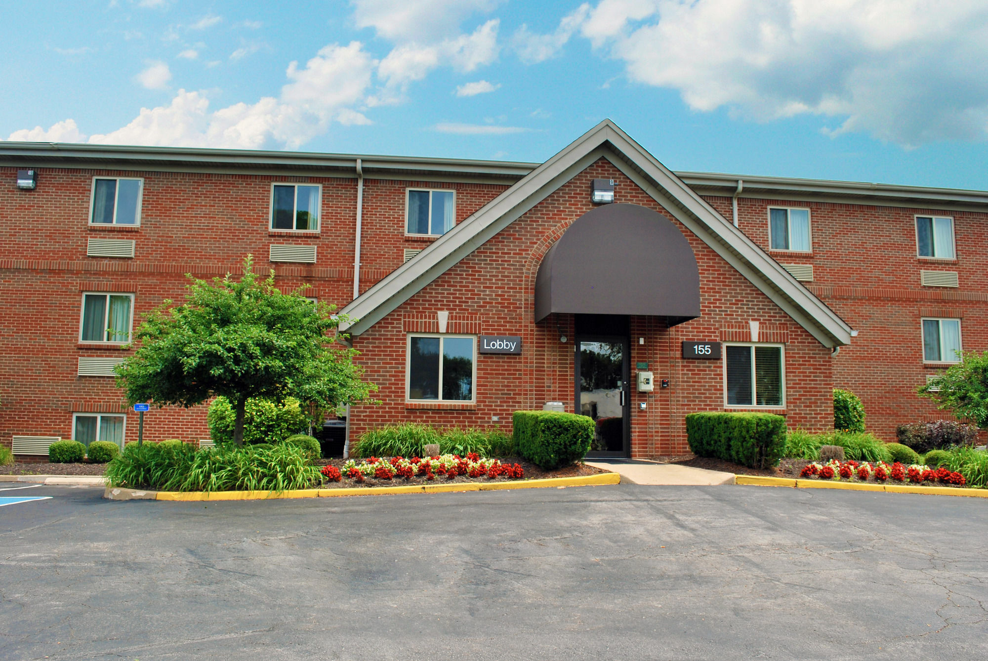 Welcome Suites Hazelwood Extended Stay Hotel Bagian luar foto