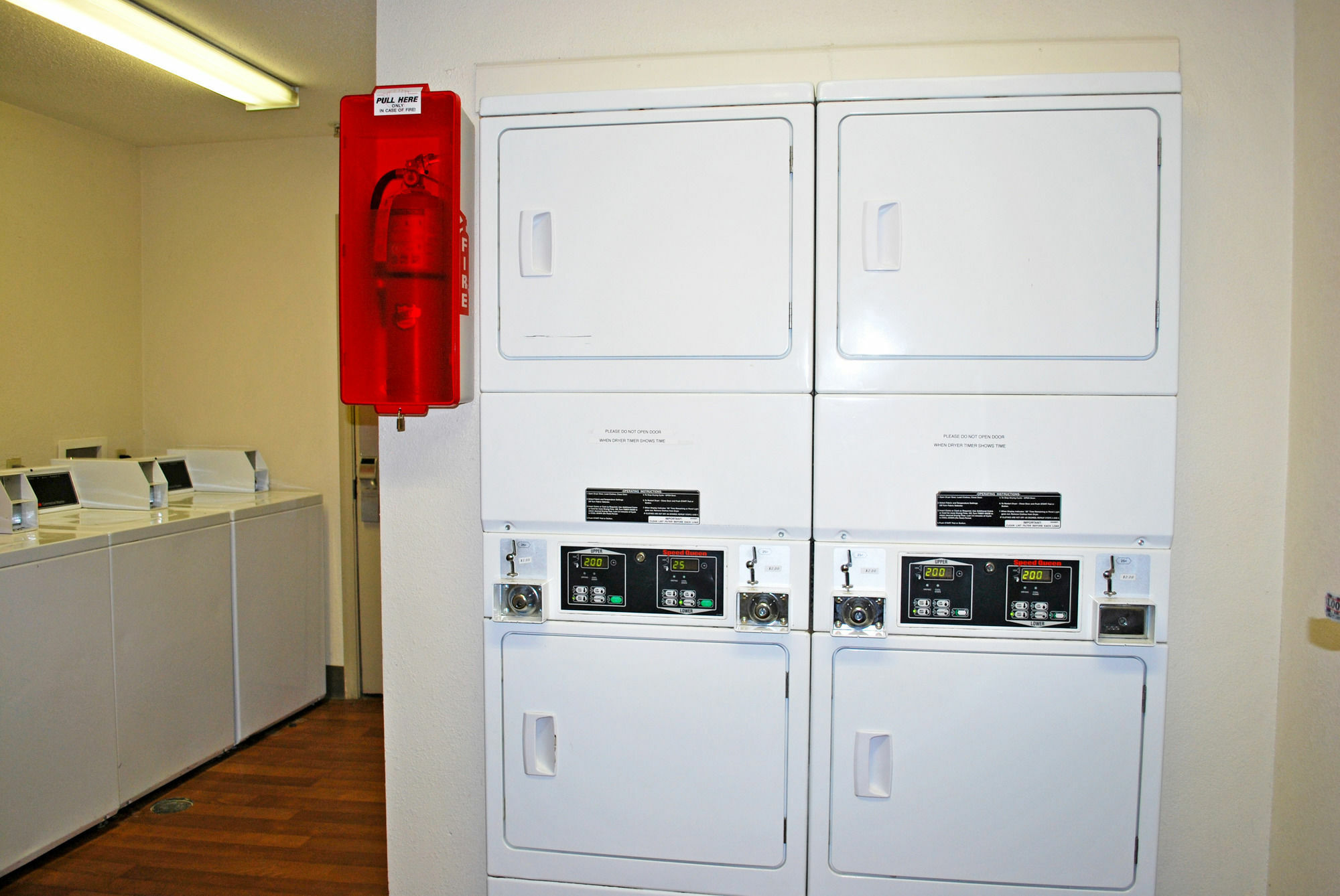 Welcome Suites Hazelwood Extended Stay Hotel Bagian luar foto